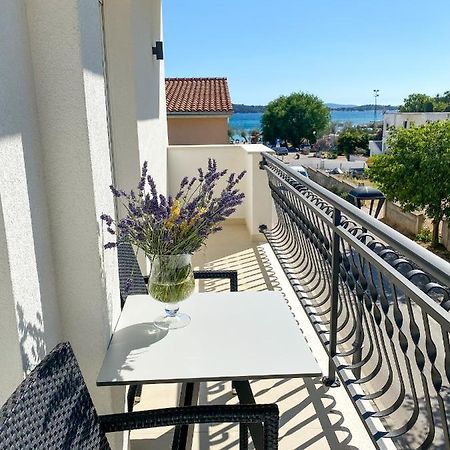 Apartments Dalmatino Vodice Dış mekan fotoğraf
