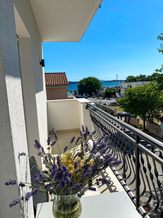 Apartments Dalmatino Vodice Dış mekan fotoğraf
