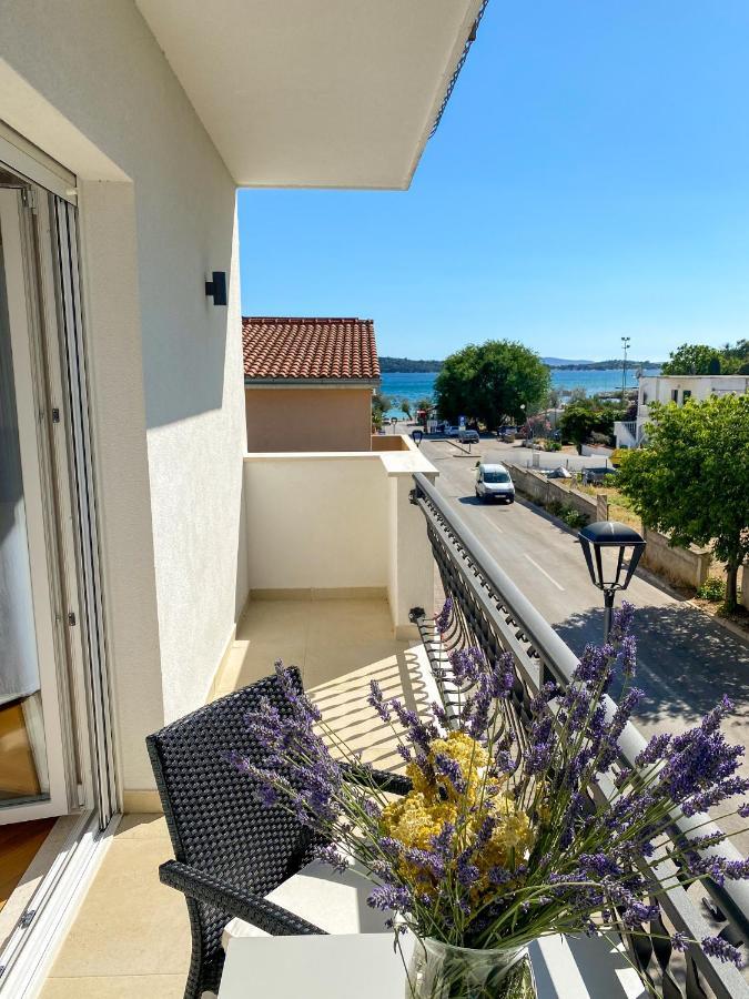 Apartments Dalmatino Vodice Dış mekan fotoğraf